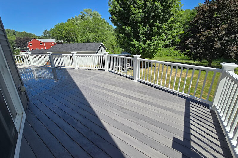Signature Decks - composite deck